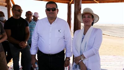 ممثلو وسائل الإعلام الدولية بصحبة وزيري الإعلام والبيئة في موقع رصد الطيور بشرم الشيخ