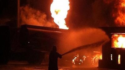 قتلى وجرحى بحريق مجهول الأسباب بمحطة وقود إيرانية