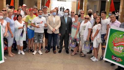 الأقصر تحتفل بيوم السياحة العالمى وسط عشرات السياح