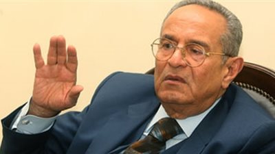 أبو شقة يعلن تخليه عن رئاسة حزب الوفد اعتبارا من 17 أكتوبر