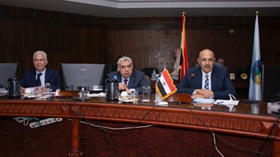 600 جنيه 