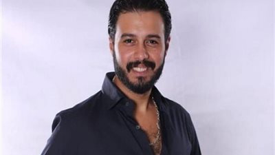 حاتم ستين: 