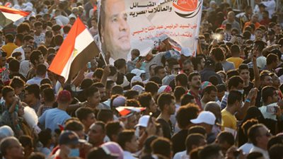 رويترز تبرز احتفالات المصريين بذكرى أكتوبر ودعم الرئيس
