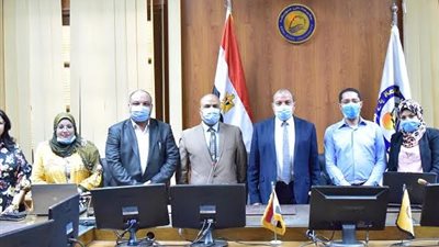 لجنة«التعليم العالي» و«الاتصالات» تختتم زيارتها لجامعة بنى سويف