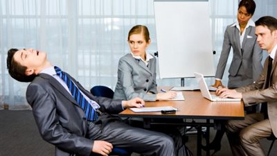 6 توصيات طبية للتخلص من النوم القهرى