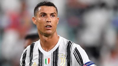 كريستيانو رونالدو يتعرض لعملية سطو.. اقرأ التفاصيل