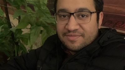 الكاتب محمد الأمير يطرح 