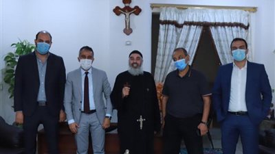 مرشح تنسيقة شباب الأحزاب والسياسين يلتقي ممثلي ٤ كنائس في عزبة الهجانة