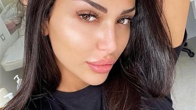 هبه داغر تتألق بإطلالة جذابه عبر انستجرام