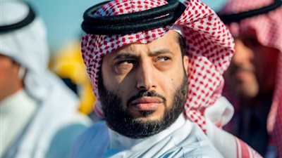 تركى ال الشيخ يتحدى نجم الزمالك بمكافأة لاعبو الأهلى حال التتويج الأفريقى