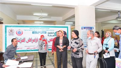 حملة 100 مليون صحة تواصل أعمالها بجامعة أسيوط.صور