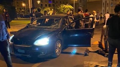 ضبط 3 شباب مع فتيات ليل داخل سيارة ملاكي