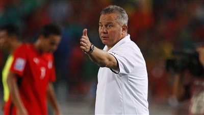 شوقي غريب: الأولوية للمنتخب الأول قبل الأوليمبي في الاختيارات
