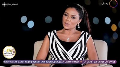 رانيا يوسف: محدش يقدر يكسرنى ومفيش راجل يقدر يشيل عشر اللى أنا شيلاه