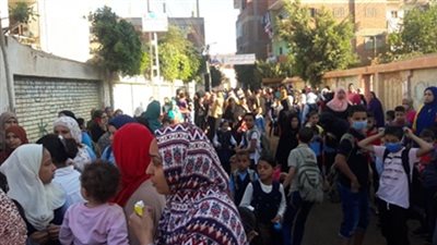 إستجابة للجمهورية أون لاين .. التعليم تقرر فتح أبواب المدارس وتخصيص أماكن لاستقبال أولياء الامور منعاً للتزاحم .. مستند