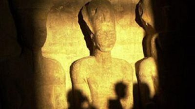 تعامد الشمس على وجه رمسيس الثاني .. صور