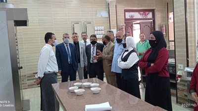مدير التعليم الفنى يتابع تدريب أعضاء هيئة التدريس بالمدارس الزراعية الجديده بالقاهرة