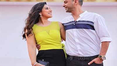 محظوظة بوجوده فى حياتي.. رسالة غزل من آيتن عامر لزوجها فى الجونة