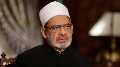 عمرو أديب يوجه رسالة لشيخ الأزهر: «شاور ونرفع قضية على شارلى إيبدو ونبيعهم اللى حيلتهم»