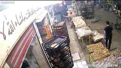 بالفيديو.. مسن يذبح شقيقين في الشرابية.. والتحريات: بسبب خلافات الجيرة.. أول صور للشقيقين
