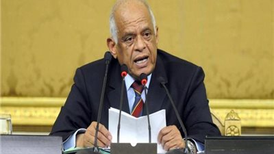 عبد العال يهنئ الرئيس السيسي بذكرى المولد النبوي