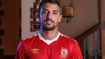 نجم المقاولون: طاهر سيعوض جماهير الأهلى رحيل رمضان صبحى