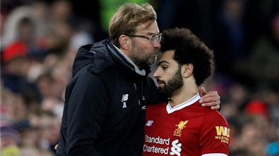 كلوب يتغنى بمحمد صلاح: آلة لتسجيل الأهداف