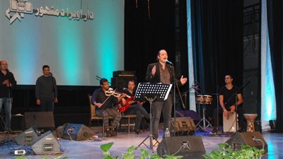 جمهور أوبرا دمنهور يغنى 'اهو دا اللي صار