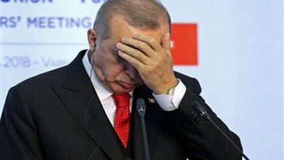 استطلاع يكشف تراجع شعبية حزب أردوغان إلى أدنى مستوى