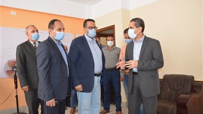 محافظ الغربية يتفقد مقرات مبيت قوات تأمين الانتخابات بزفتي والسنطة-صور