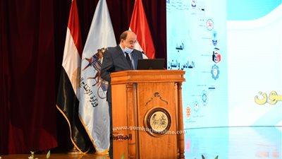 نائب رئيس الهيئة القومية للإنتاج الحربي يستعرض أهم الإنجازات التي حققتها شركاتها ووحداتها التابعة