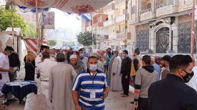 اقبالا كثيفا على لجان انتخابات النواب بالقنطرة غرب في الإسماعيلية.صور