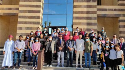 طلبة كليه العماره بالجامعة الألمانية في جوله تفقدية بمدينة رأس سدر