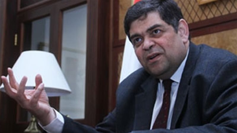 الدكتور أشرف حاتم