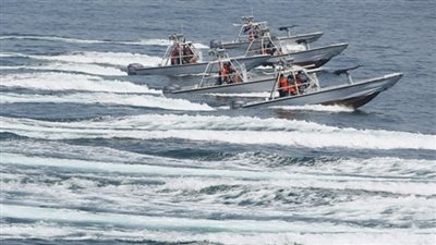 التحالف العربي يعترض زورقين مفخخين أطلقهما الحوثيون بالبحر الأحمر