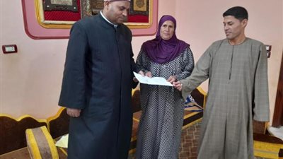وزير الأوقاف ينهي مأساة الحاجة روحية بعد تواصل عمرو الليثي و 