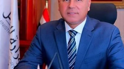 وصول شحنة جديدة من عربات السكك الحديدية الروسية المجرية لرصيف 66 بميناء الاسكندرية