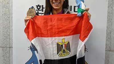 فريدة عثمان تحصد ذهبية بطولة أمريكا المفتوحة للسباحة