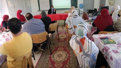 الأوقاف تدعم مدارس الوادى الجديد بكتب قيمة لنبذ العنف ونشر الوعى الدينى