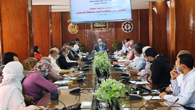 محافظ السويس يؤكد علي سرعة استكمال ملفات التصالح علي مخالفات البناء