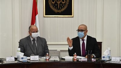 الجزار وعبد العال يتابعان الموقف التنفيذى لمشروعات التطوير الجارى تنفيذها بمحافظة القاهرة