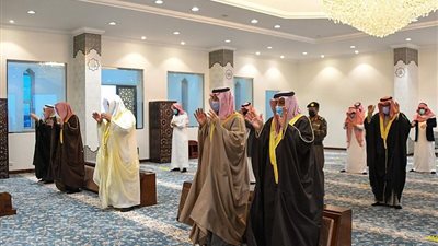 أداء صلاة الاستسقاء في السعودية..صور