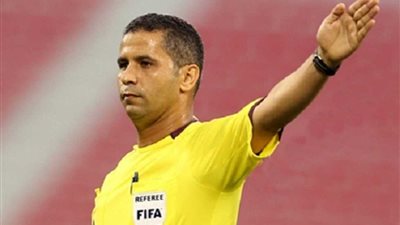 محمود عاشور يدير مباراة الزمالك ونادى مصر فى الكأس