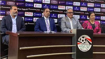 عبدالحق: اللجنة الخماسية أول من وقع عقوبات ضد رؤساء الأندية