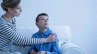 أخصائية تعديل السلوك توضح المفهوم العلمي للعلاقة بين الأبناء والآباء