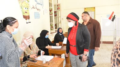 المراة السوهاجية تتصدر المشهد الانتخابى فى مختلف الدوائر