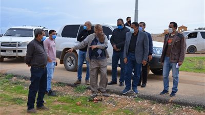 محافظ مطروح يتفقد اجراءات تصريف السيول بالمناطق الخطر غرب مطروح