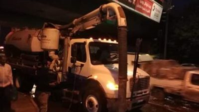 مياه القليوبية تدفع بمعدات شفط مياه الامطار بالمناطق الحيوية