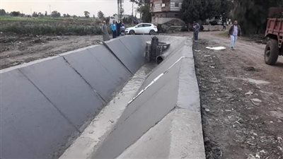 محافظ الغربية يتابع تأهيل وتبطين الترع بالقري والمراكز