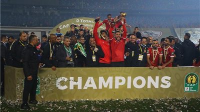 الصحف الفرنسية تشيد بالأهلى بعد الفوز على الزمالك